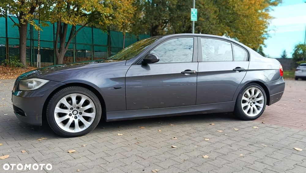 BMW Seria 3 318i - 5