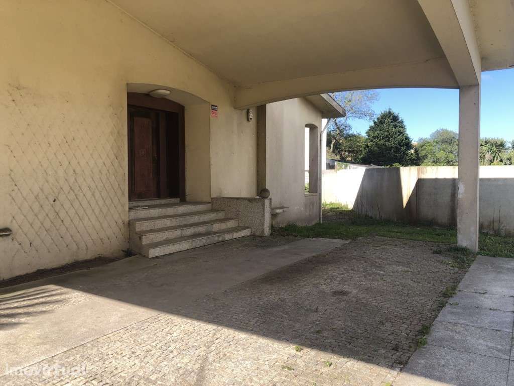 Moradia T5 - Miramar /200 mt da praia - Grande imagem: 2/2