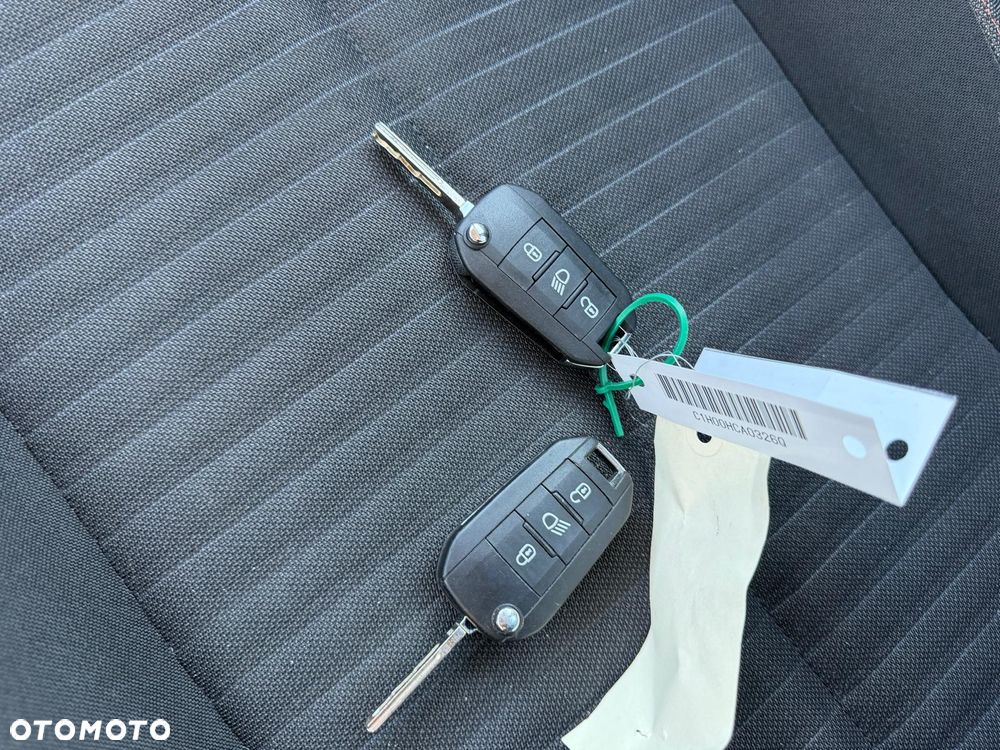 Peugeot 208 PureTech 100 Active - 12