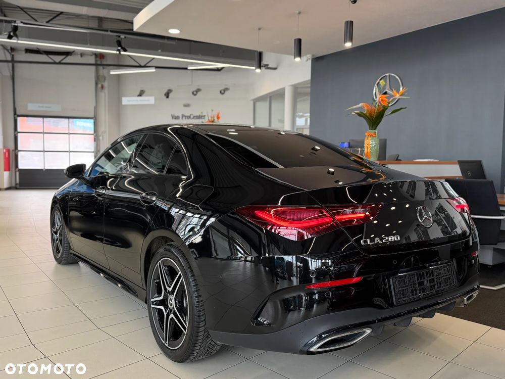 Mercedes-Benz CLA 200 AMG Line 7G-DCT - 5