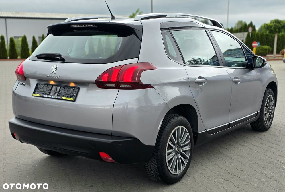 Peugeot 208 - 4