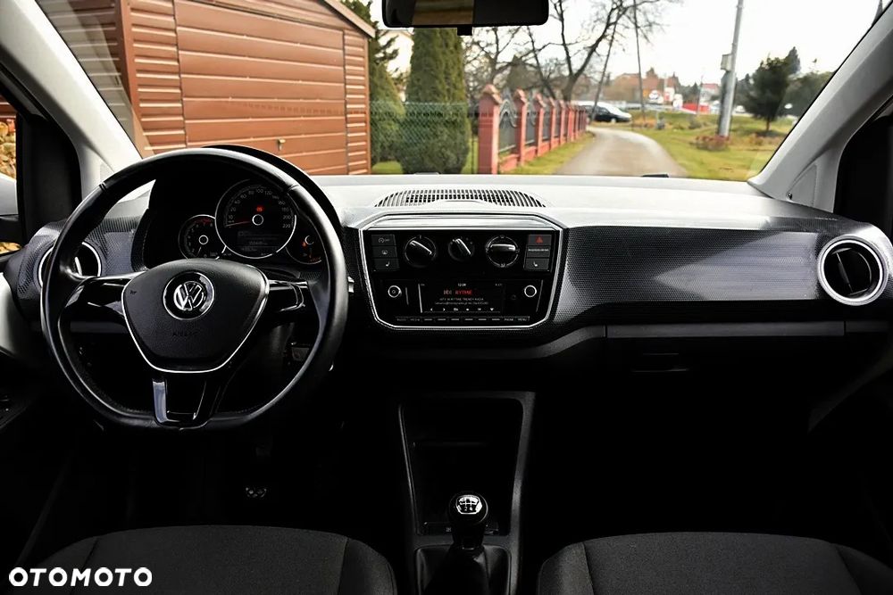 Volkswagen up! 1.0 high - 18
