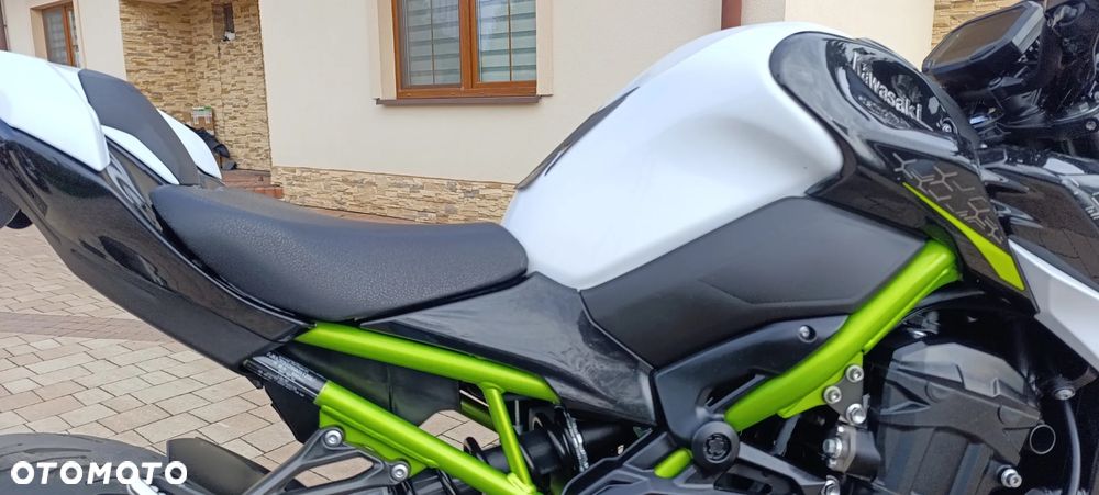 Kawasaki Z 900 - 24