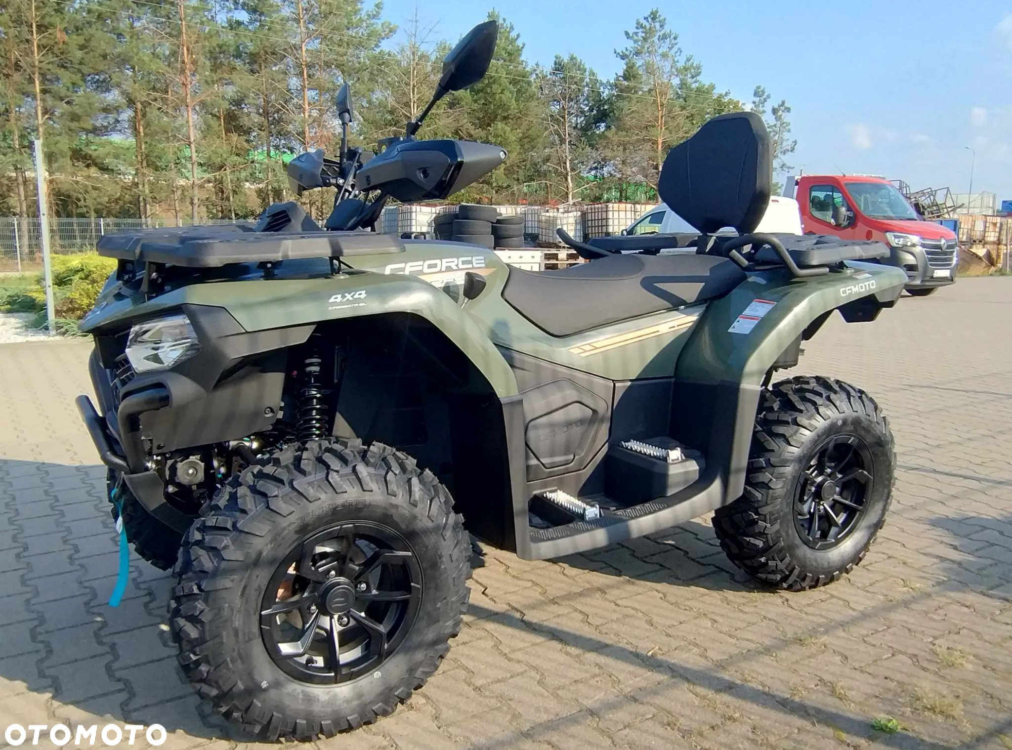 CFMoto CForce - 17