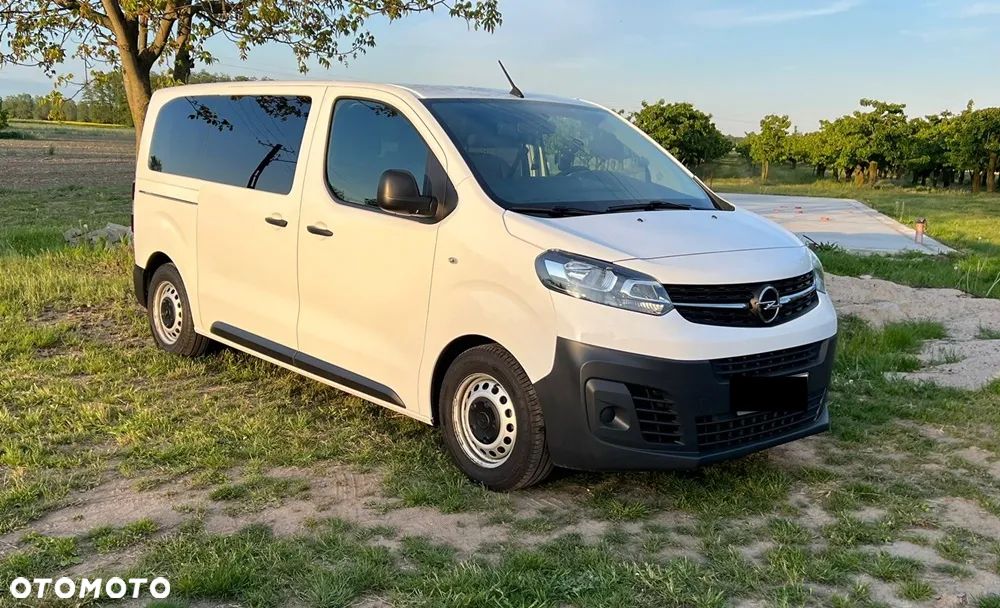 Opel Vivaro - 1