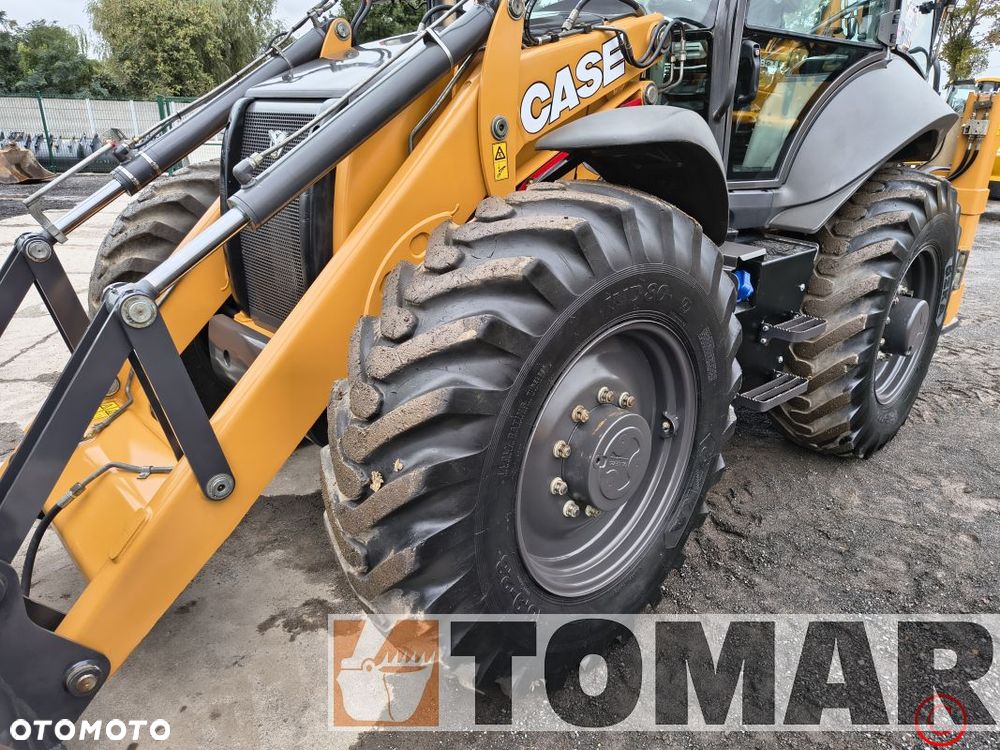 Case 695 SV 2023R - 13