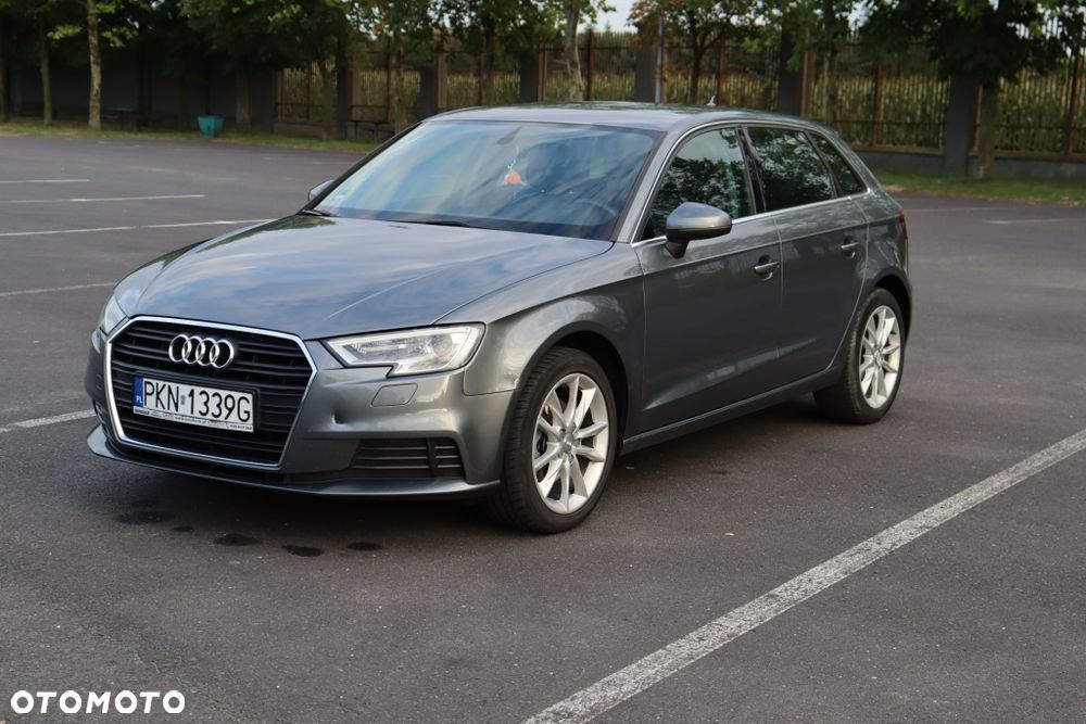 Audi A3 Sportback - 2