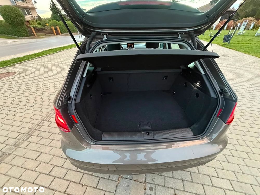 Audi A3 Sportback 1.4 TFSI Premiere Edition - 11