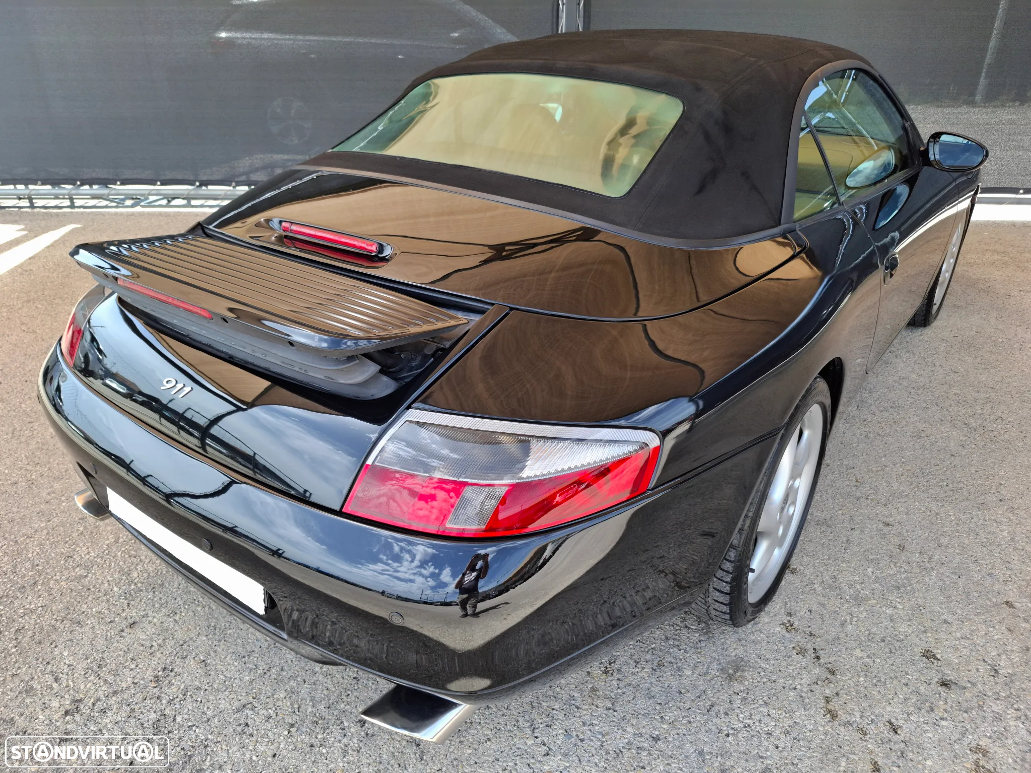 Porsche 911 (996) Carrera Cabrio - 19