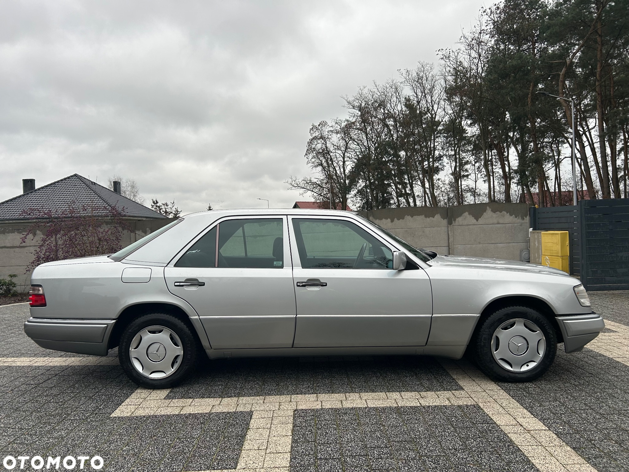 Mercedes-Benz Klasa E 200 T Elegance - 6