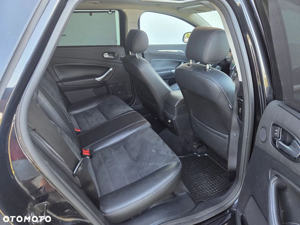 Ford Mondeo - 12