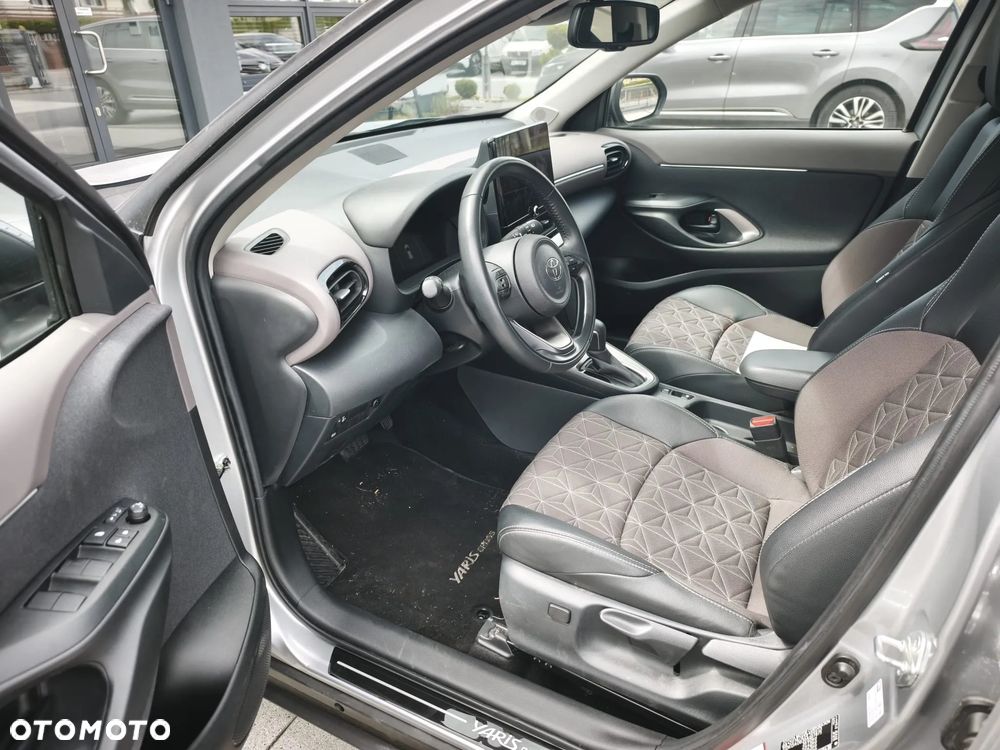 Toyota Yaris Cross - 4