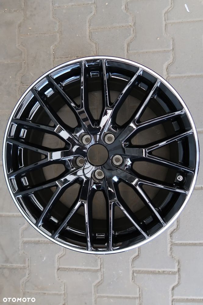 AD9 Felga audi A4 8W9601025H 8x19et32 - 1