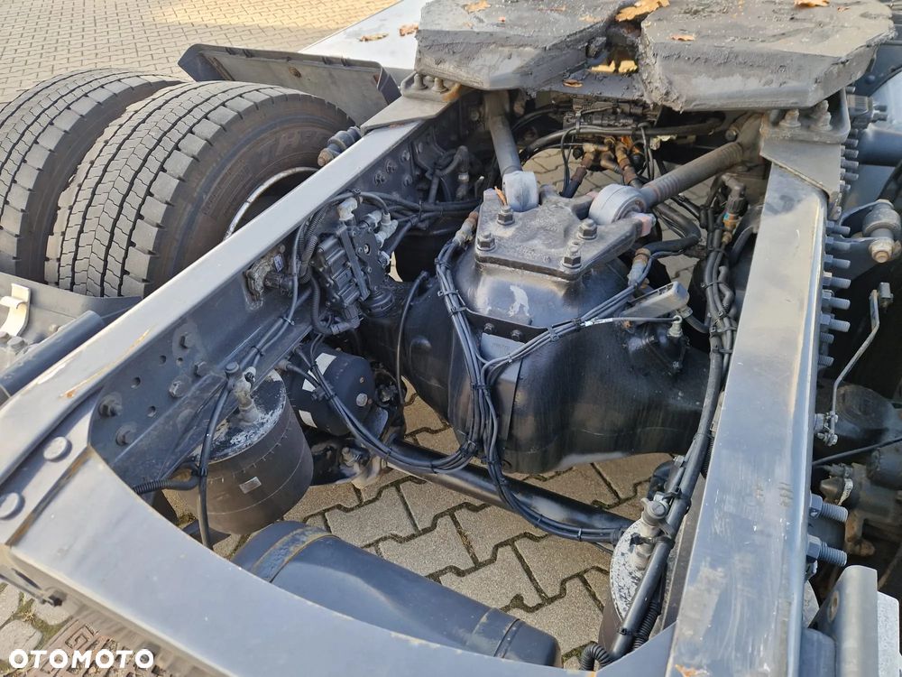 Volvo Rama Odnowiona, Opony 10 mm bieżnika MEGA - 8