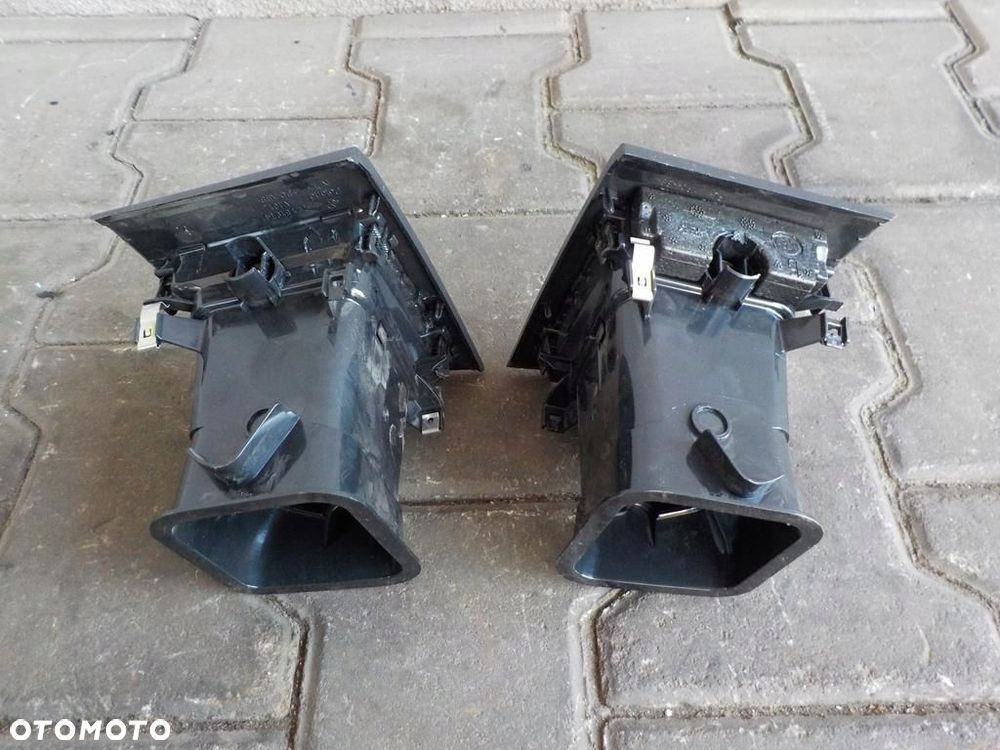 VW T6 KRATKA KRATKI NAWIEWU DESKI KONSOLI - 4