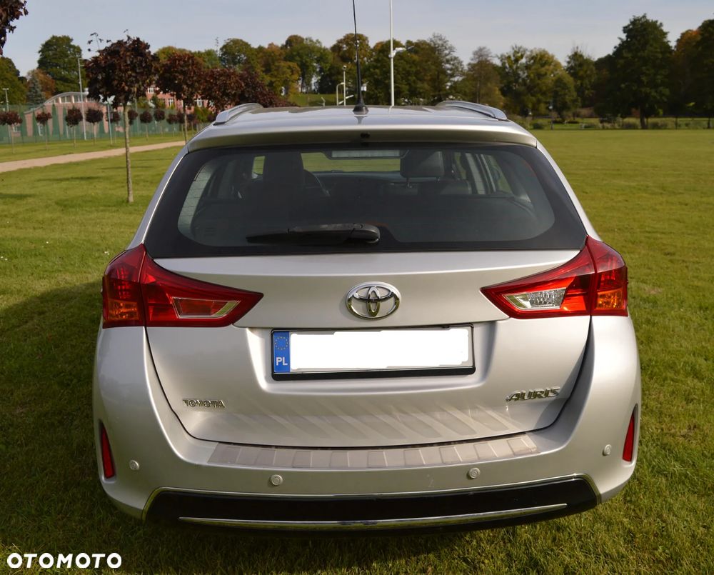 Toyota Auris 2.0 D-4D Prestige - 3