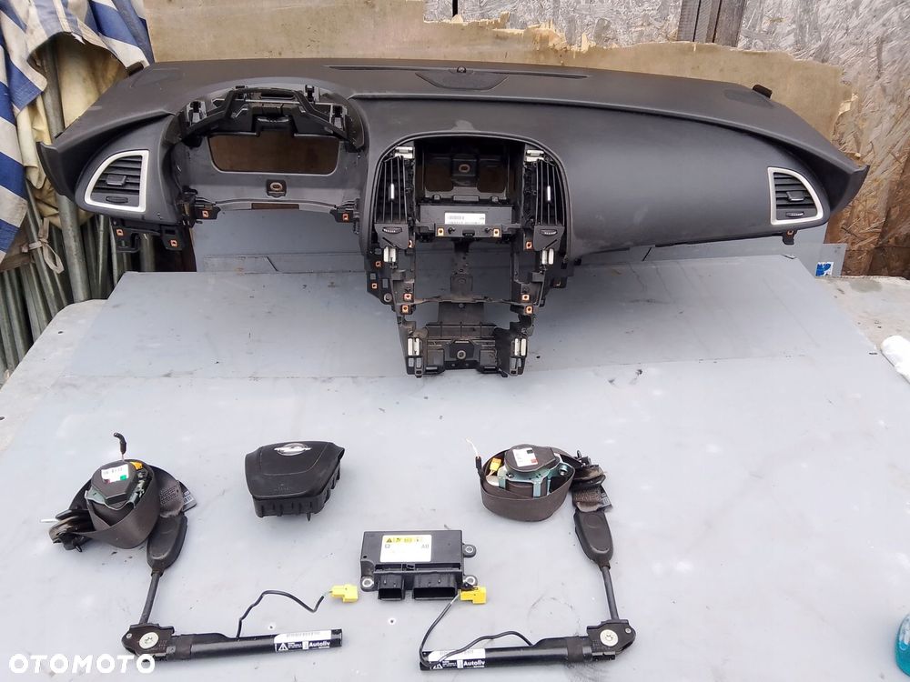 deska rozdzielcza opel astra j pasy sensor - 1