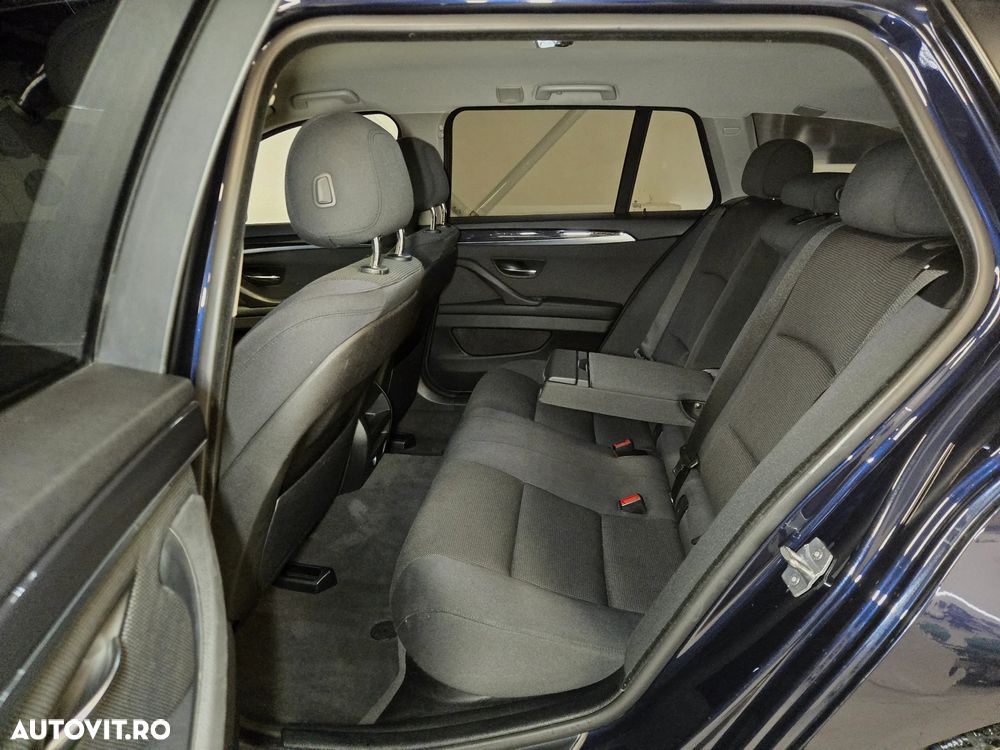 BMW Seria 5 525d xDrive Aut. - 23