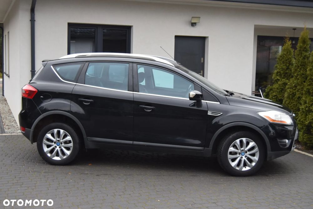 Ford Kuga 2.0 TDCi 2x4 Titanium - 11