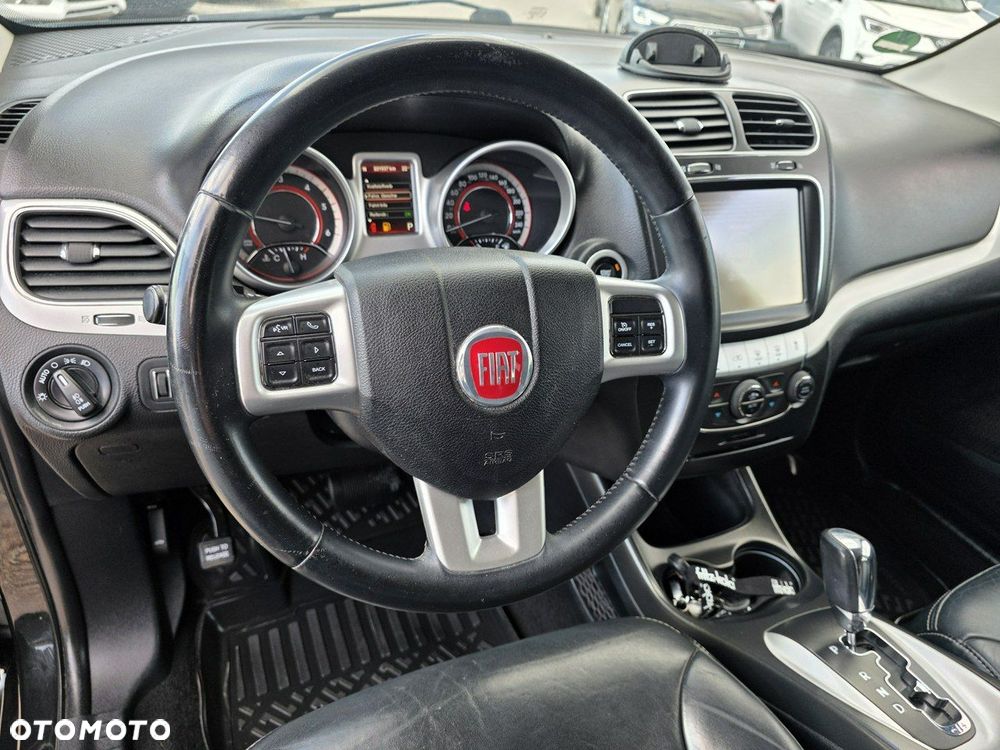 Fiat Freemont 2.0 Multijet 16V DPF Automatik Allrad Black Code - 26