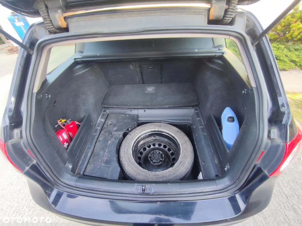 Volkswagen Passat 2.0 TDI Comfortline - 26