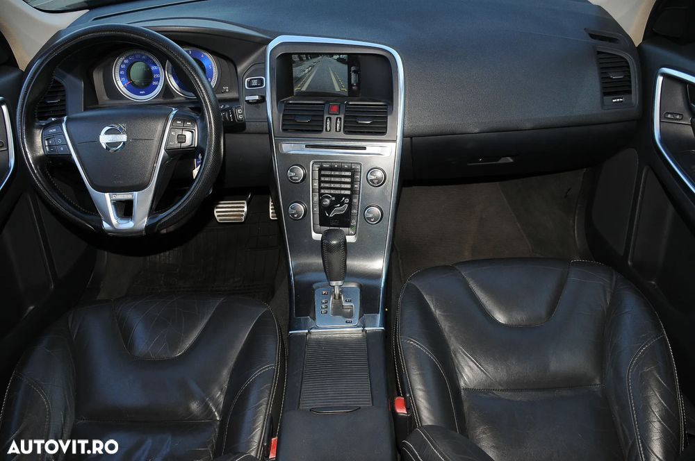 Volvo XC 60 D4 AWD Rdesign - 7