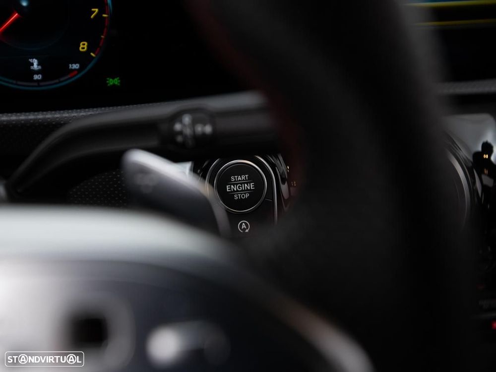 Mercedes-Benz A 250 7G-DCT AMG Line - 20