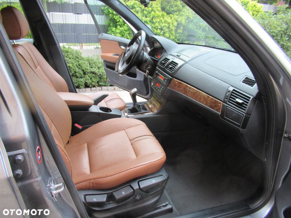 BMW X3 2.0d - 13