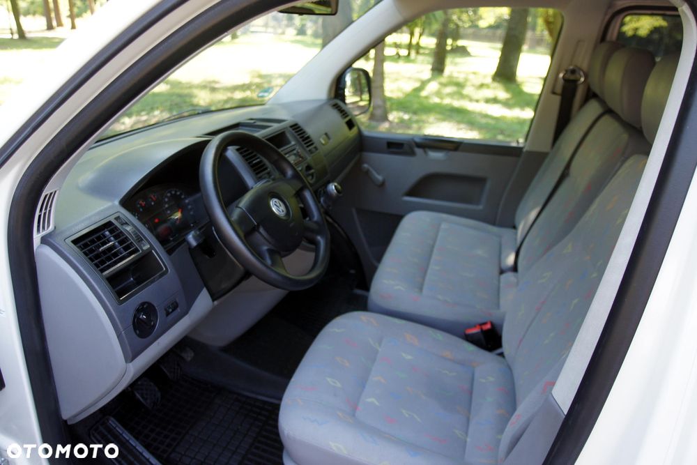 Volkswagen Transporter Caravelle Lang Trendline - 25