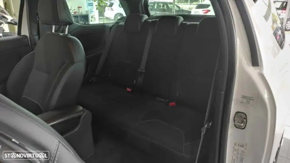 Citroën DS3 1.6 HDi Airdream So Chic - 19