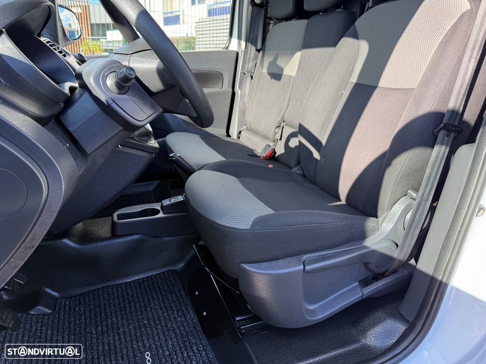 Renault KANGOO 1.5 DCI GPS - 22