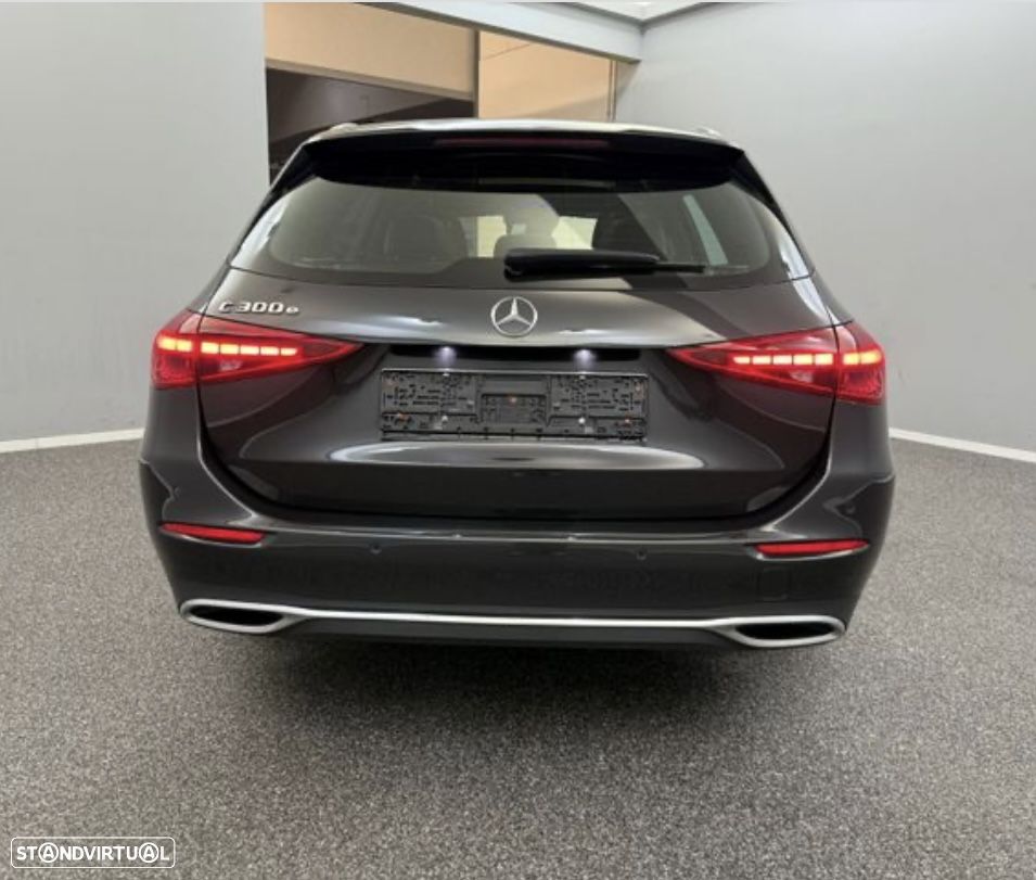 Mercedes-Benz C 300 e T 9G-TRONIC Avantgarde - 6