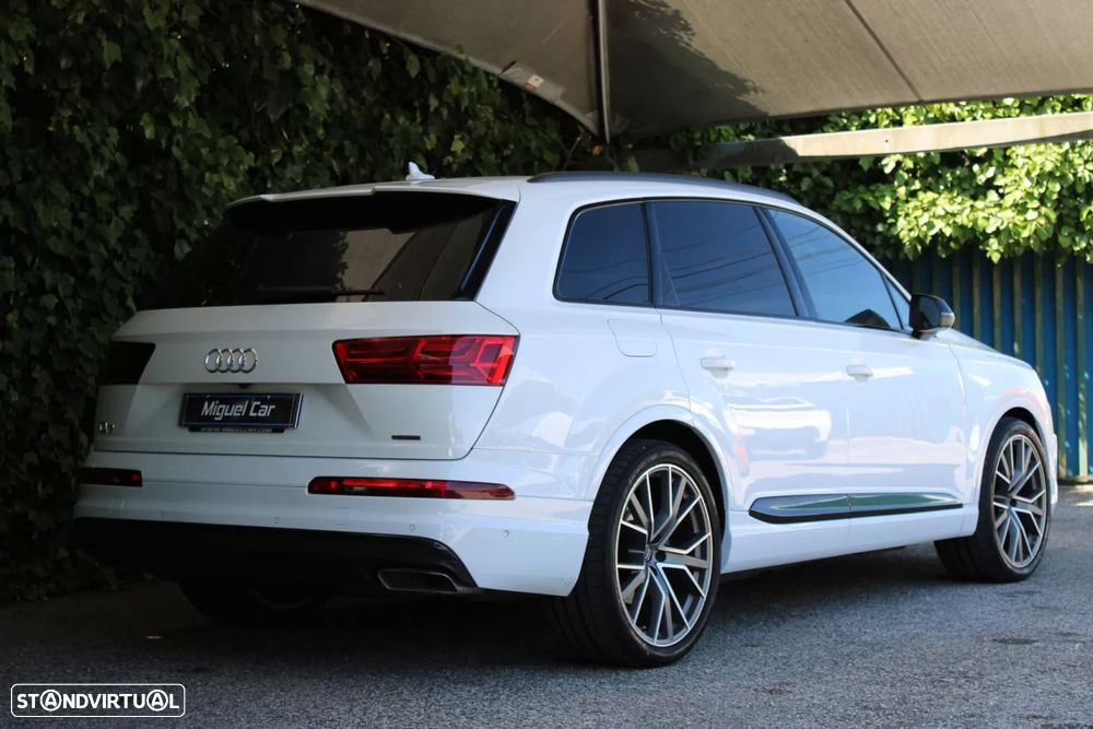 Audi Q7 3.0 TDI quattro S-line Tiptronic - 6