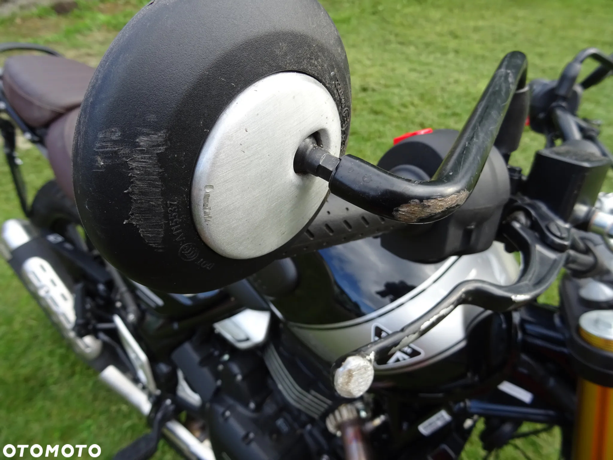 Triumph Scrambler - 21