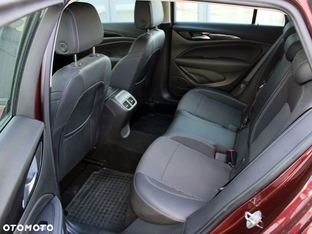 Opel Insignia 1.5 T Innovation S&S - 12