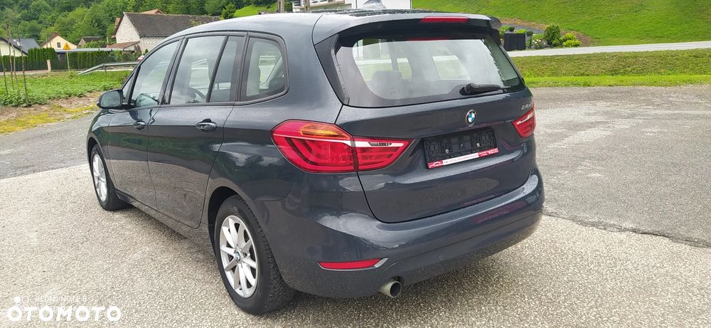 BMW Seria 2 216d - 7
