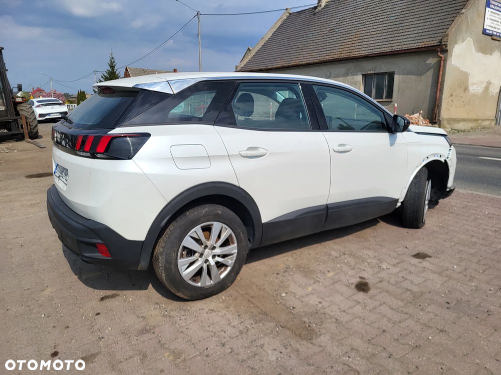 Peugeot 3008 BlueHDi 130 Stop & Start EAT8 Allure - 4