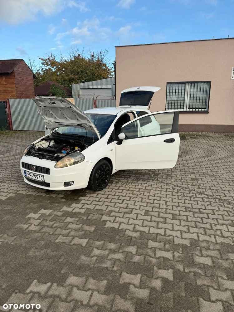 Fiat Grande Punto 1.4 8V Active - 12