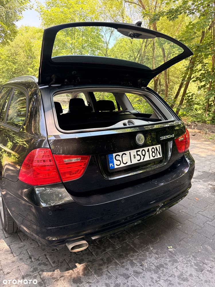 BMW Seria 3 ver-320d-xdrive - 11