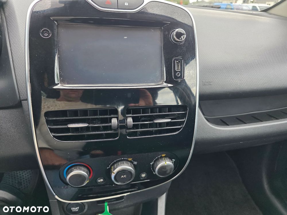 Renault Clio dCi 75 Stop & Start Expression - 24