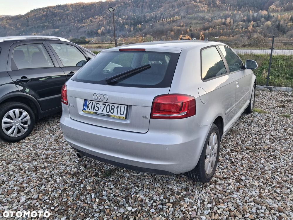 Audi A3 3-drzwiowe 1.6 Ambition - 5