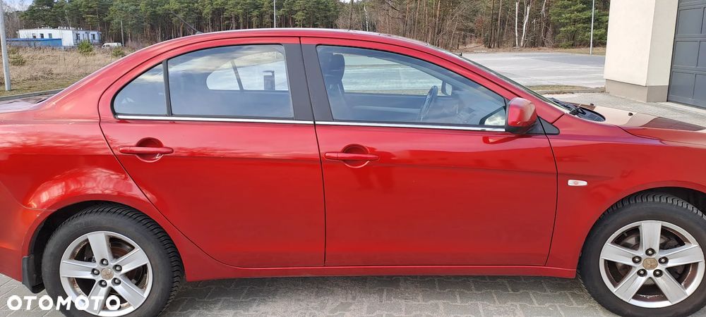 Mitsubishi Lancer 1.8 Inform - 1