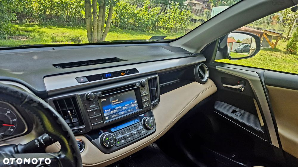Toyota RAV4 2.0 D-4D Prestige - 23
