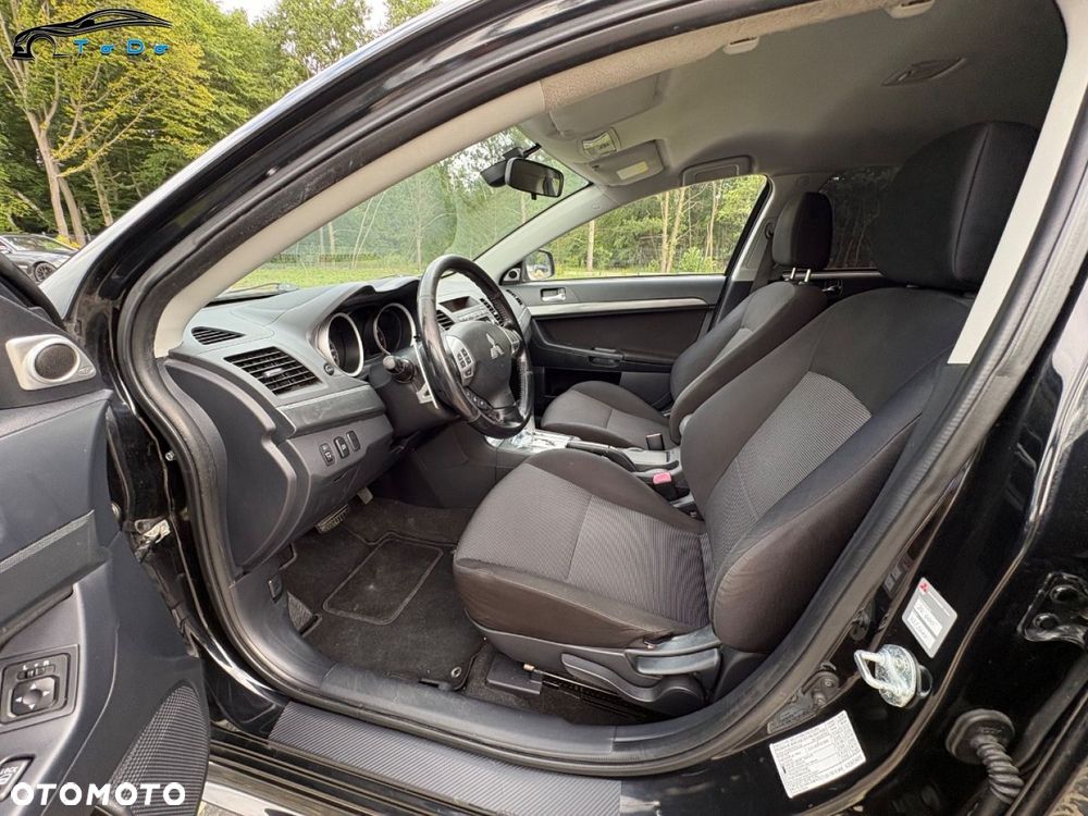 Mitsubishi Lancer 1.8 Clear Tec CVT Plus - 21