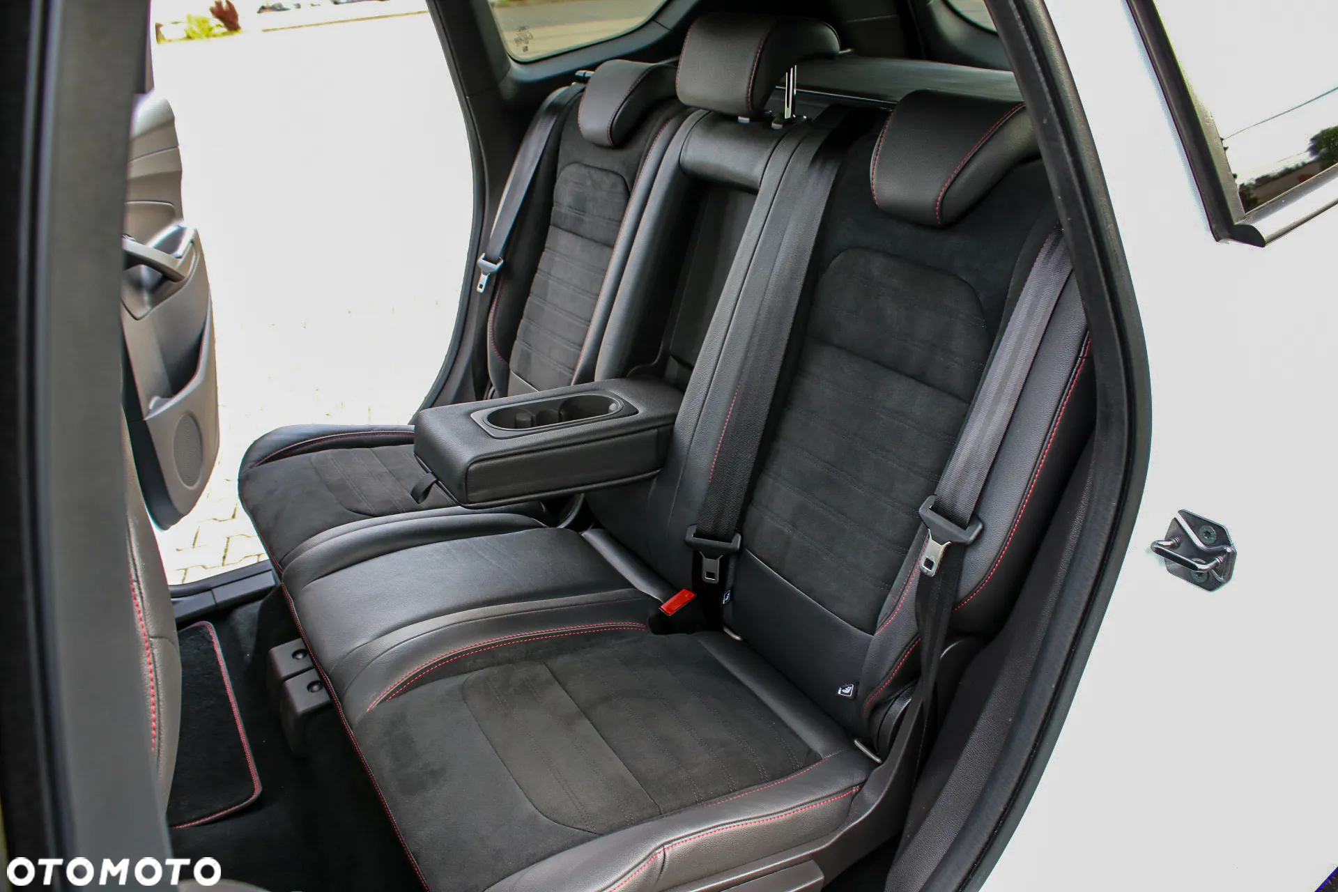 Ford Kuga 1.5 EcoBoost 2x4 ST-Line - 29