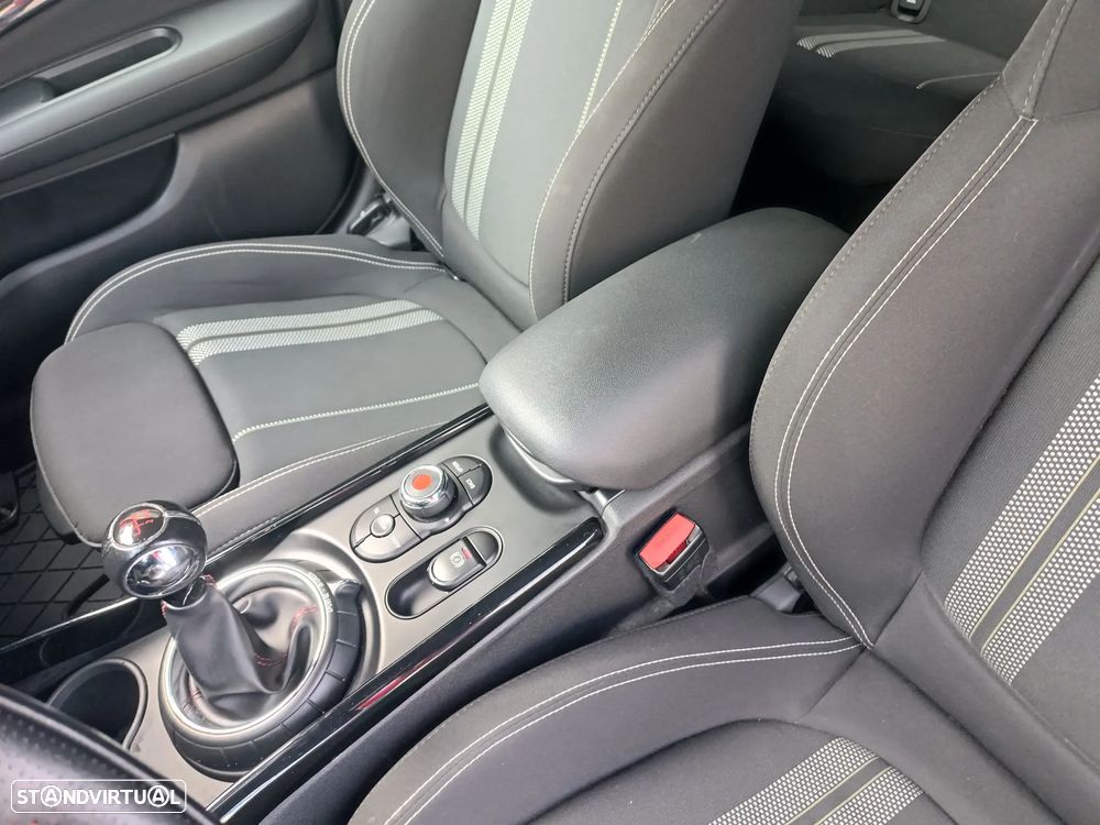 MINI Clubman Cooper D - 22