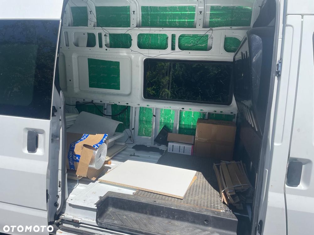 Ford Transit - 10