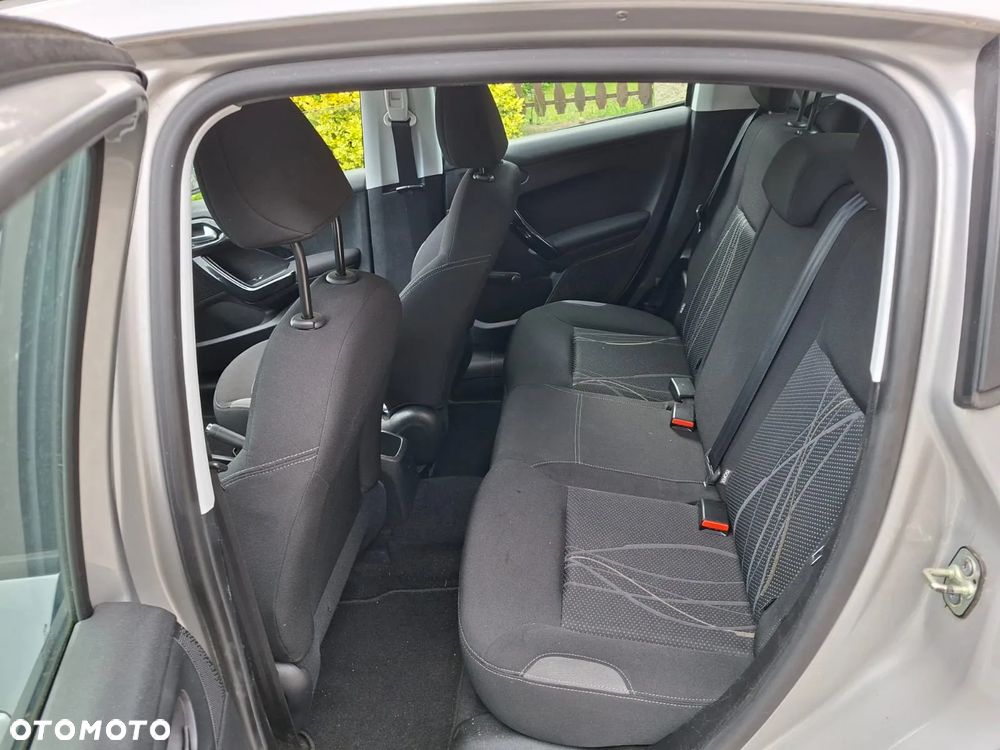 Peugeot 208 1.2 VTi Active ETG5 - 17