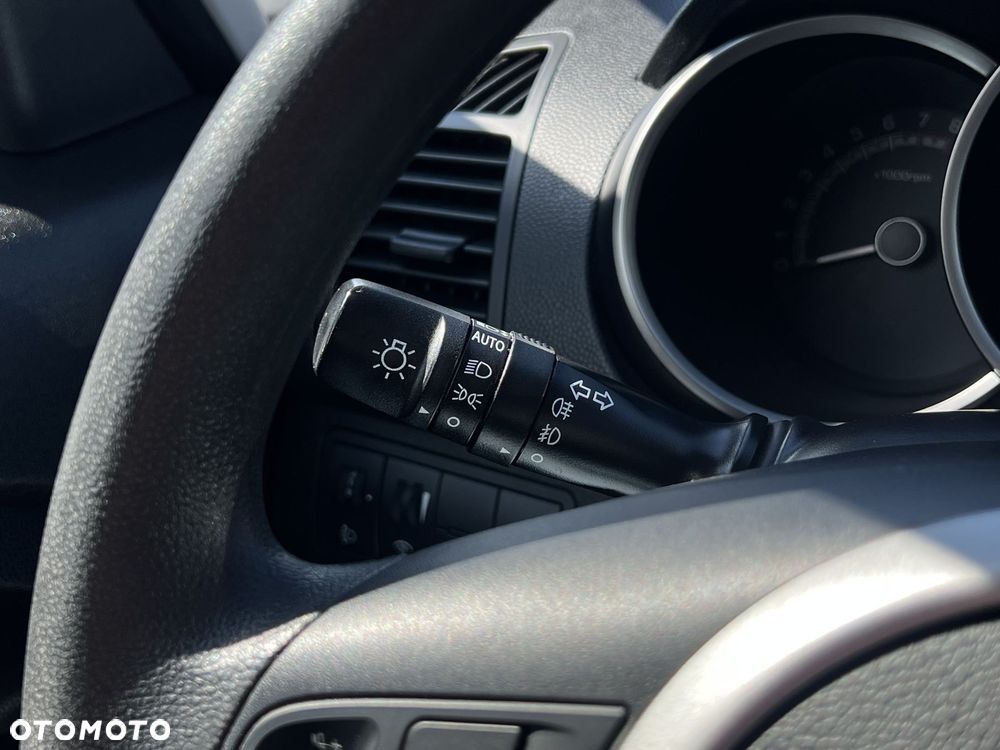 Kia Venga - 17