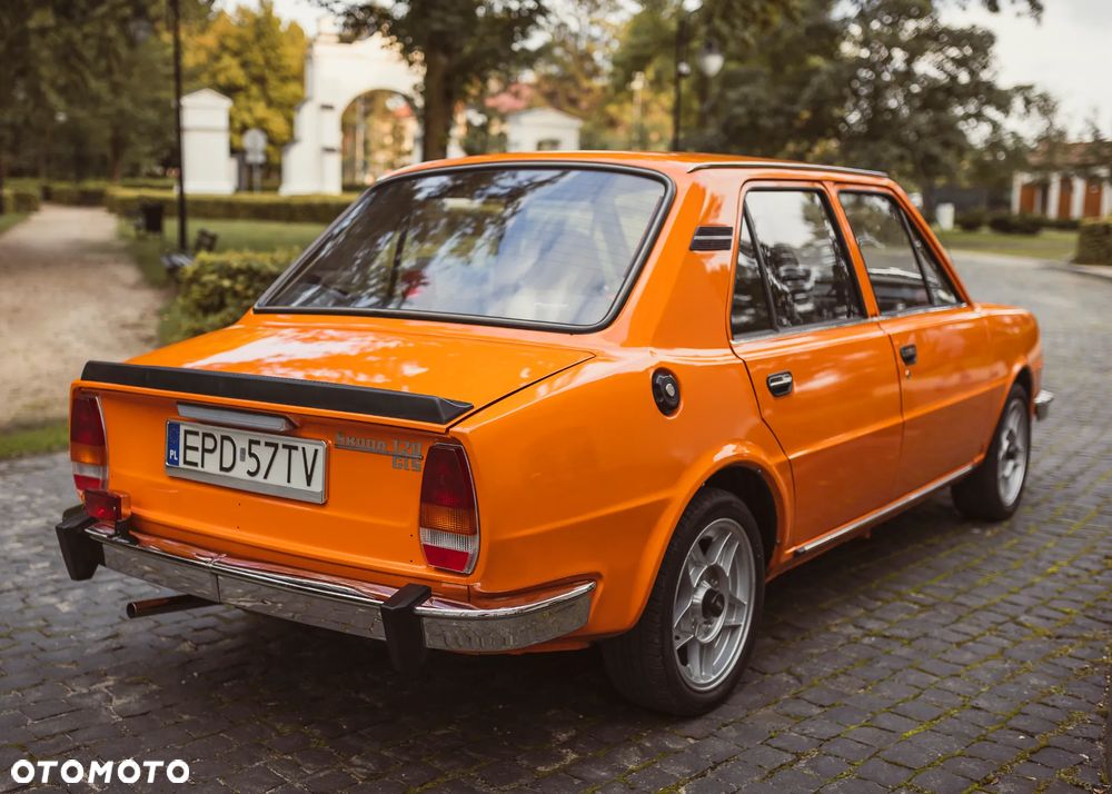 Skoda 105 - 4